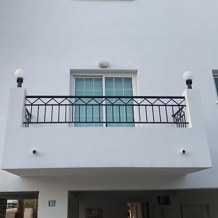 Ferienwohnung Kika Court 2 Paralimni Exterior foto