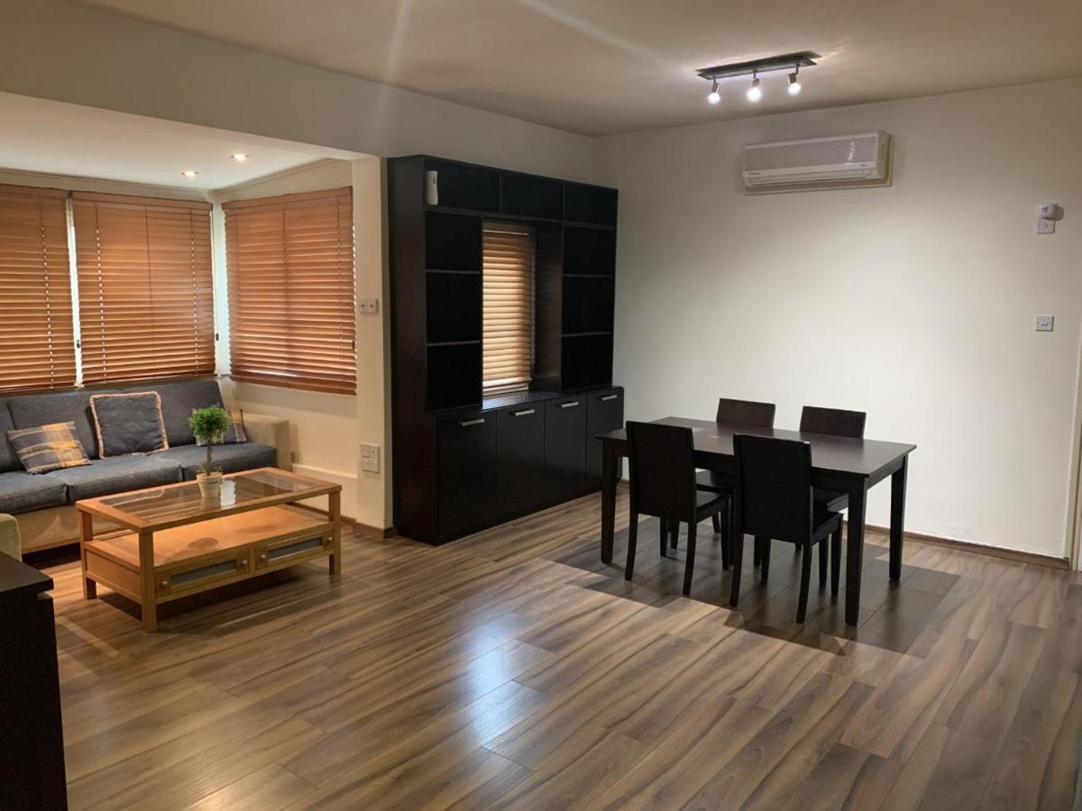 Ferienwohnung Kika Court 2 Paralimni Exterior foto